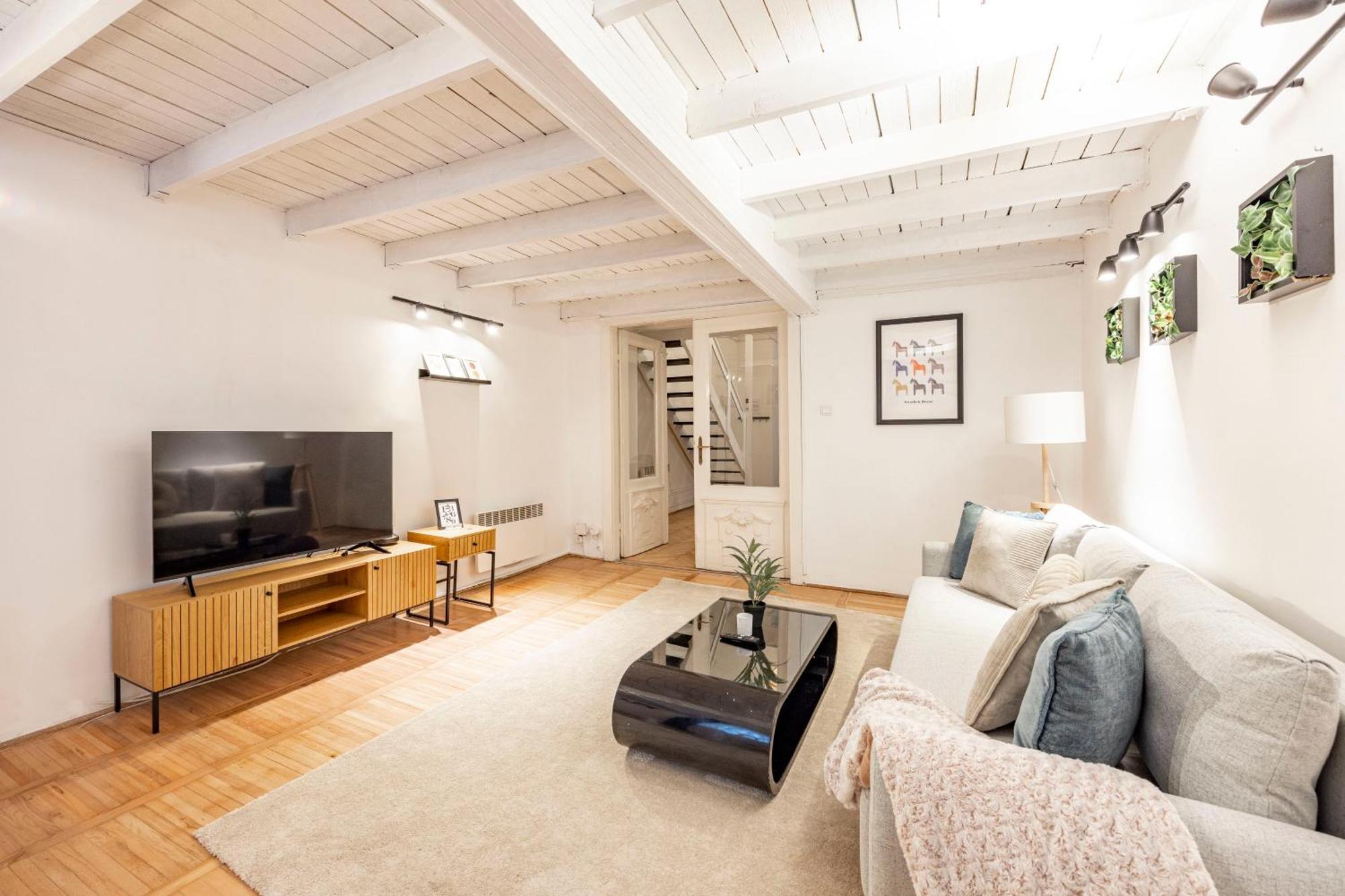 & Cozy Dream By Prestige Homes Boedapest